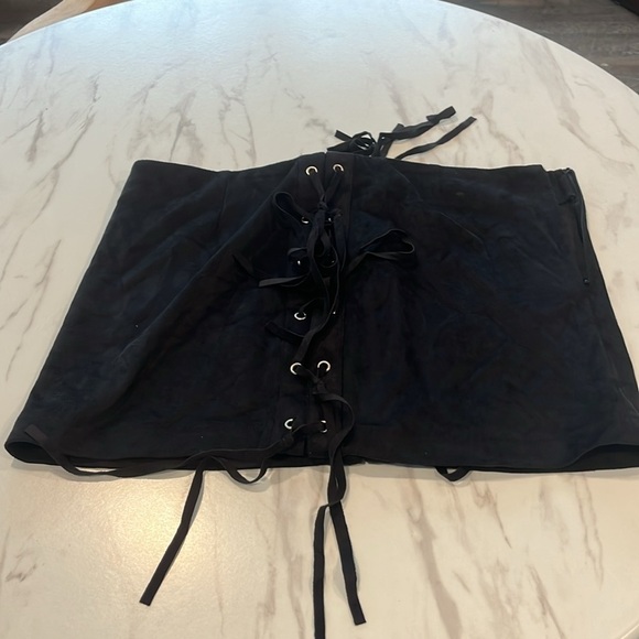 May & July suede like skirt with fringe - Picture 4 of 5